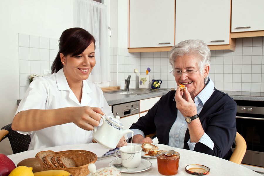 Home Care Services in Highland Park IL: Caregiver Requesting Assistance