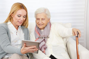 Home Care in Deerfield IL: Help Senior To Age In Place